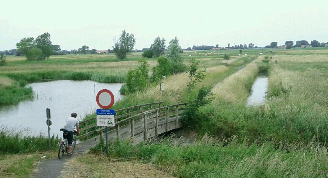 Biking to De Haan on the North Sea, with FD