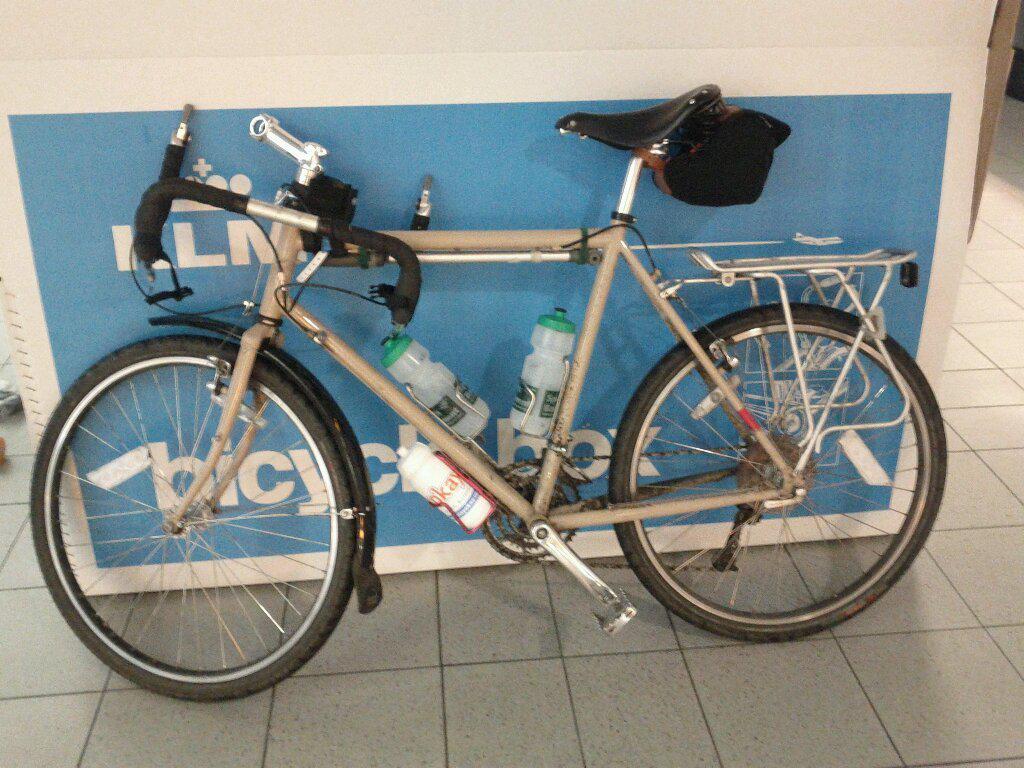 KLM bike box is huge: only handlebar and pedal removal needed!